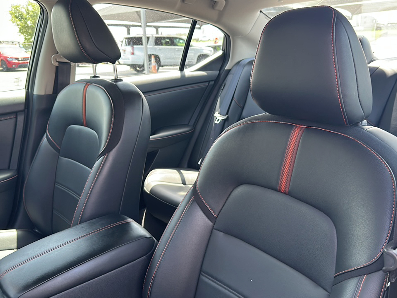 2024 Nissan Sentra SR photo 2