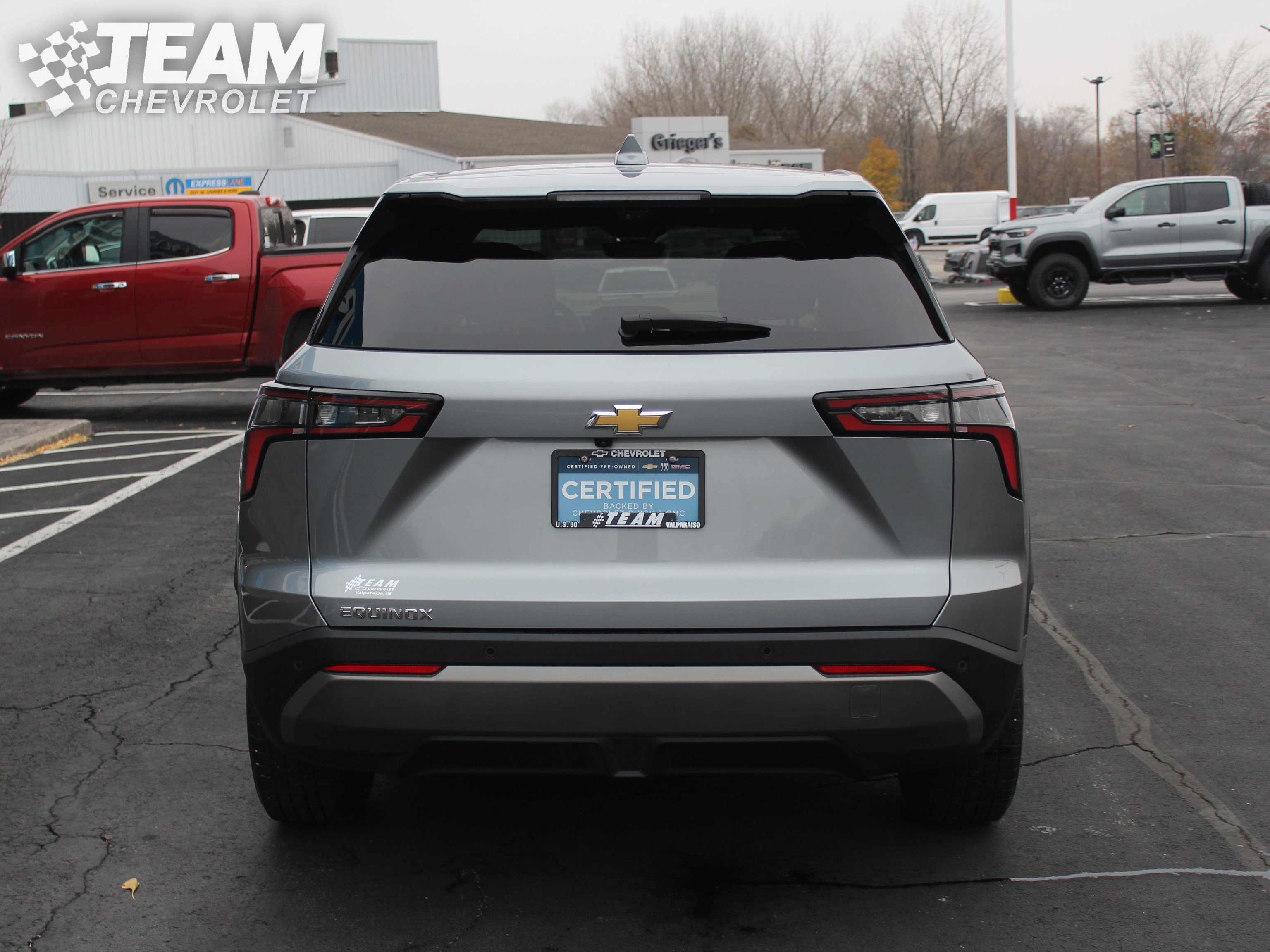 2025 Chevrolet Equinox LT photo 3