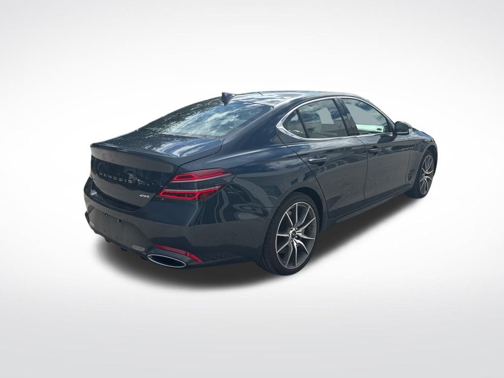 2024 Genesis G70 2.5T photo 6