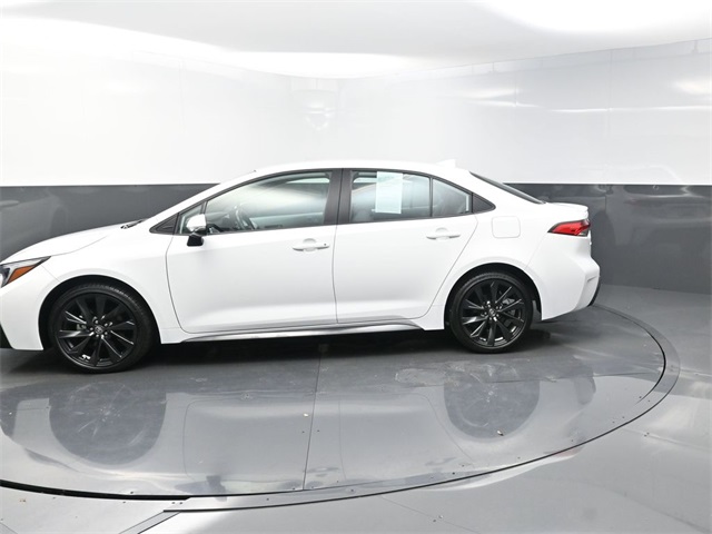 2023 Toyota Corolla SE photo 4