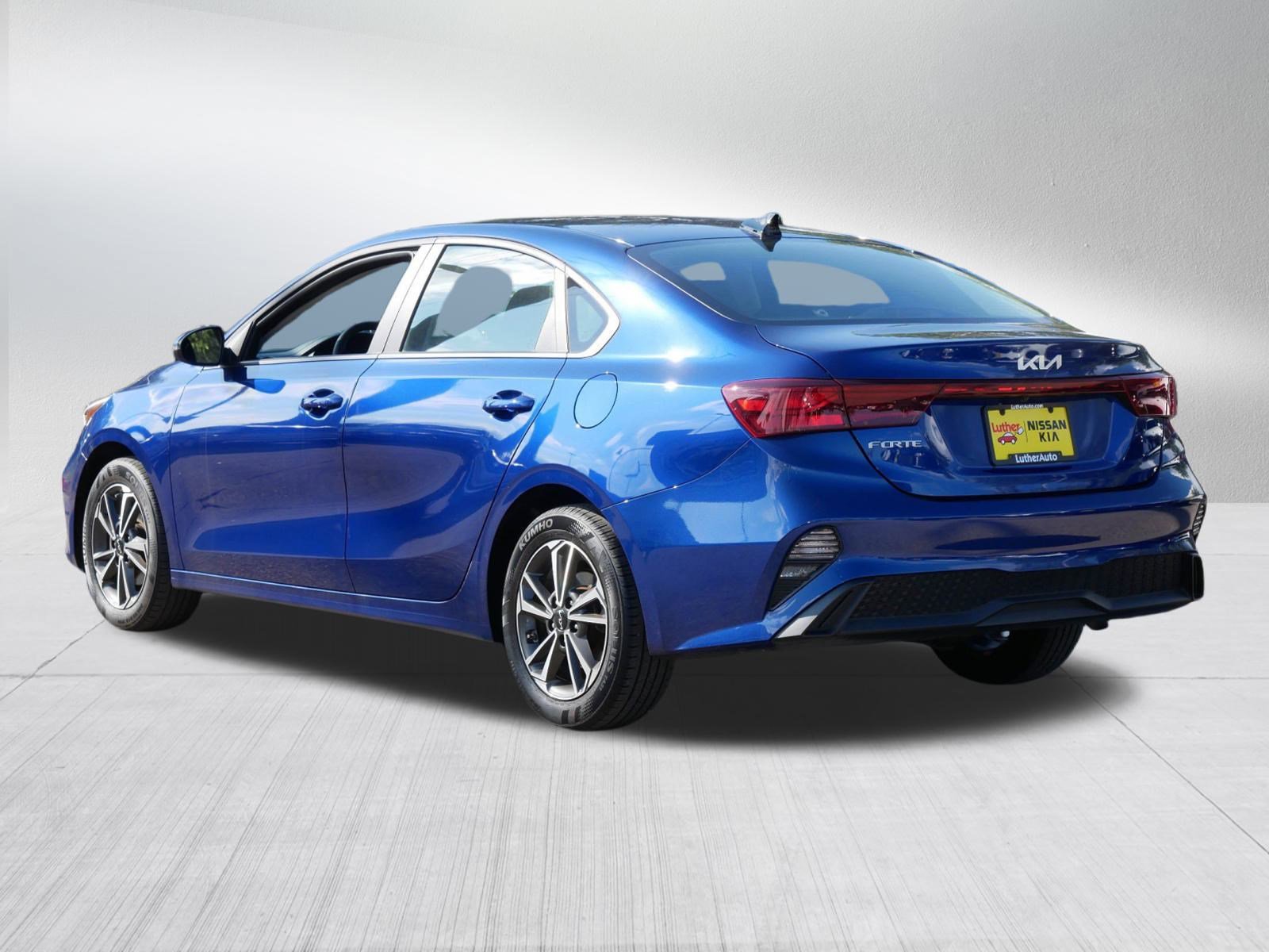 2023 Kia Forte LXS photo 5