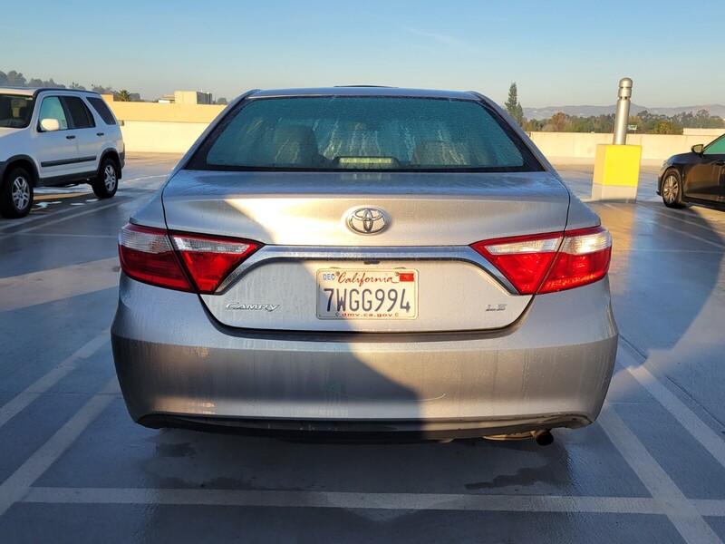 2017 Toyota Camry LE photo 3