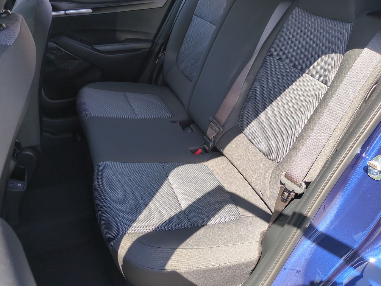 2025 Kia Seltos LX photo 22