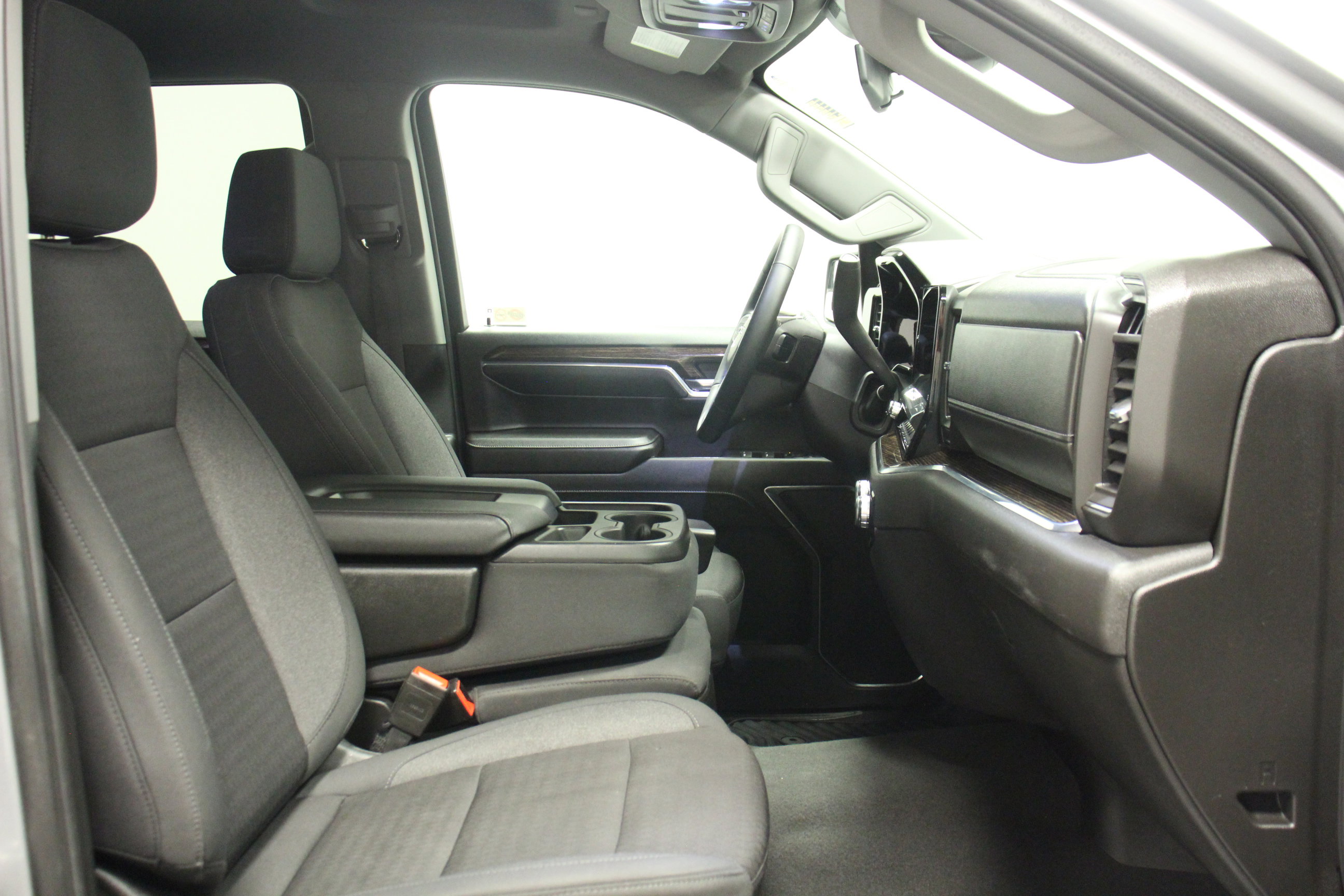 2024 Gmc Sierra 1500 SLE photo 14