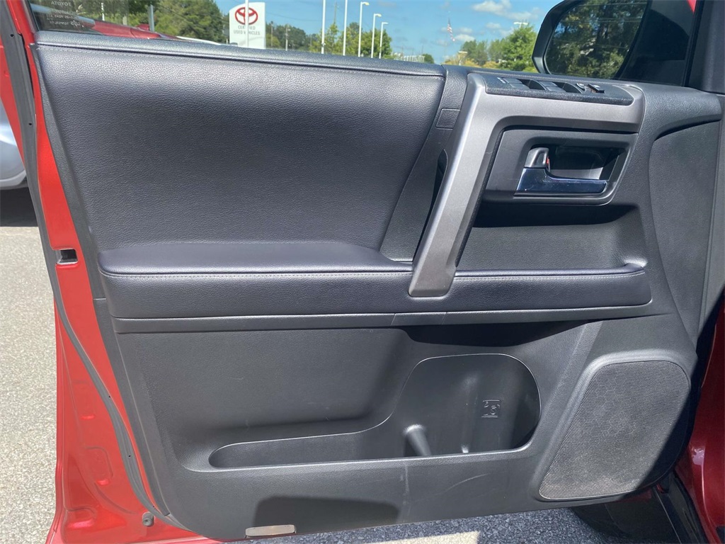 2022 Toyota 4Runner SR5 photo 11