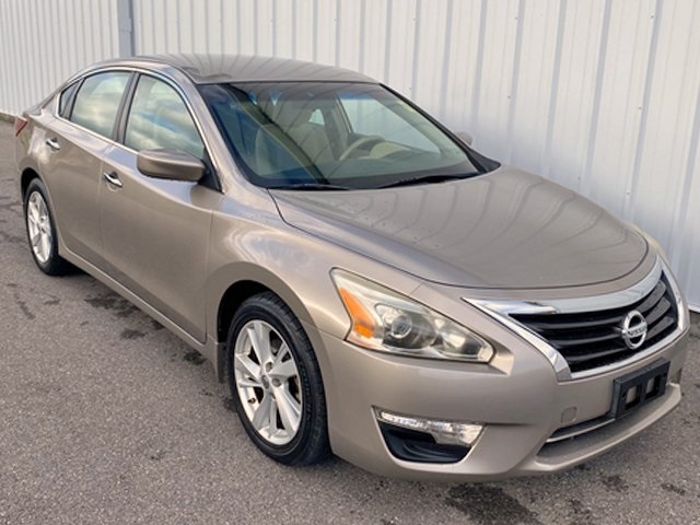 2013 Nissan Altima 2.5 SV photo 2