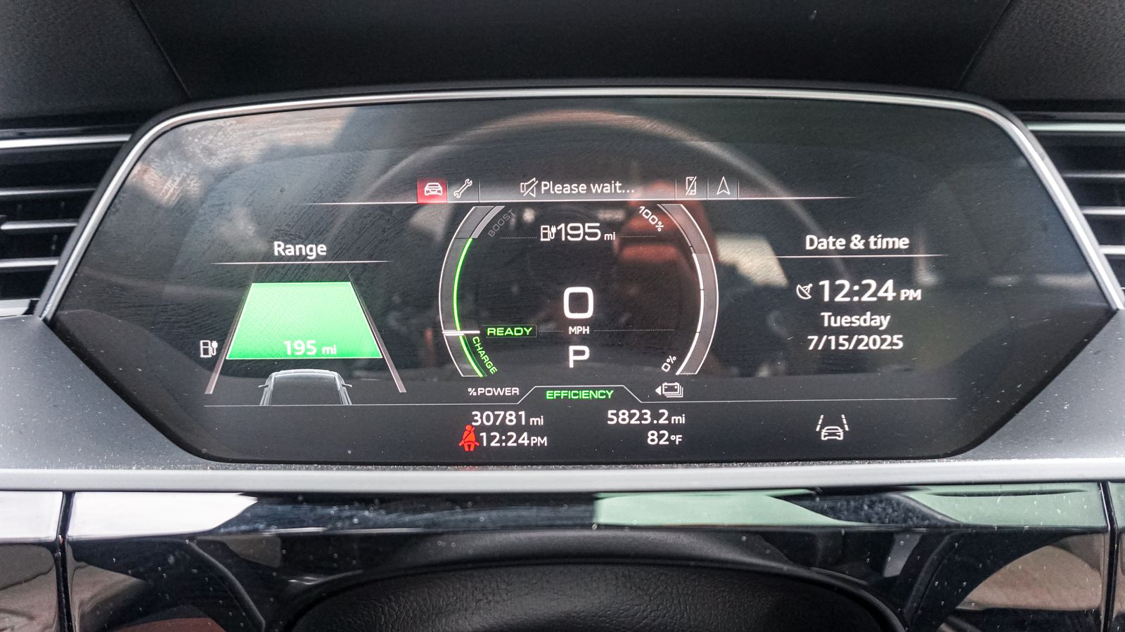 2024 Audi Q8 E-tron Premium Plus photo 18