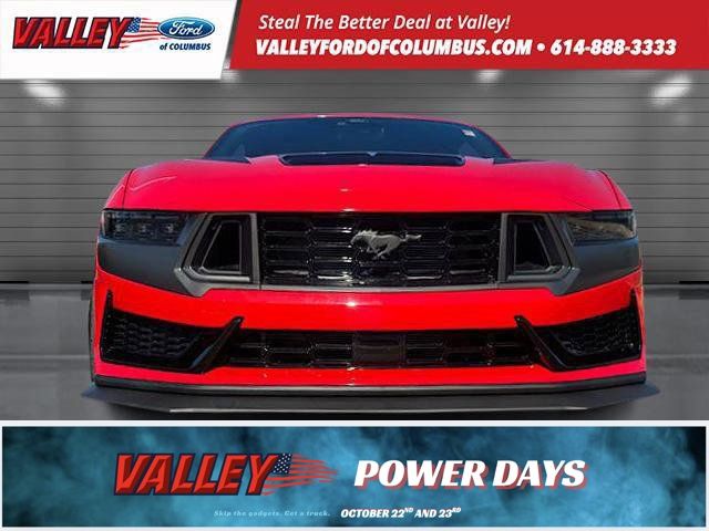 2025 Ford Mustang Dark Horse Premium photo 2