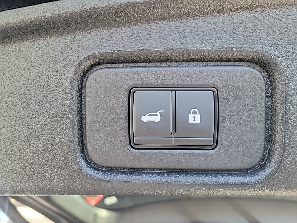 2025 Nissan Pathfinder Platinum photo 26