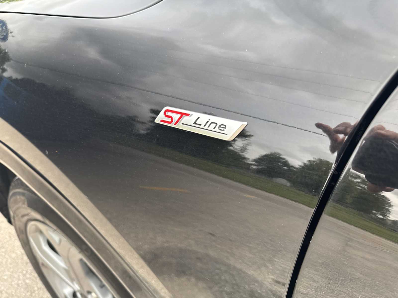 2024 Ford Escape ST-Line photo 14