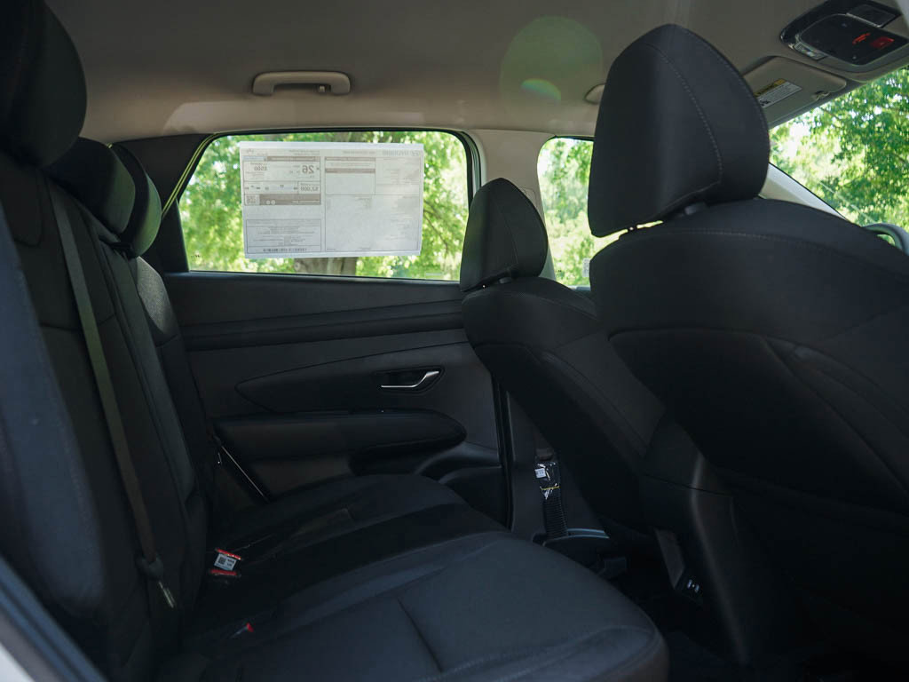 2025 Hyundai Tucson SE photo 8
