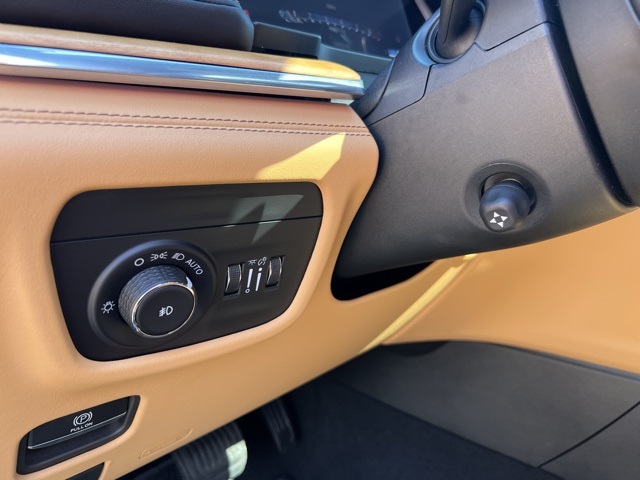 2024 Jeep Grand Cherokee L Summit photo 8