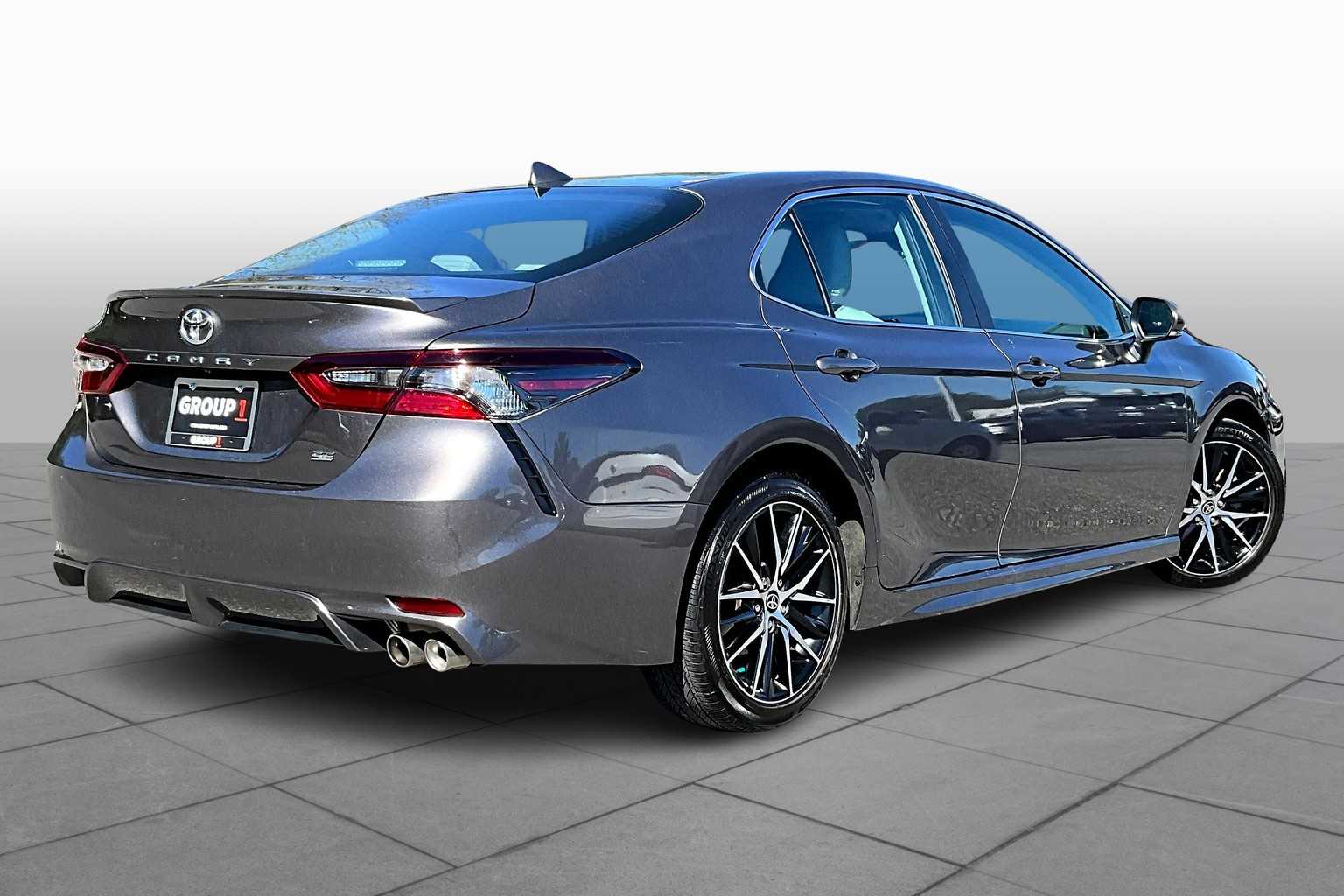 2024 Toyota Camry SE photo 12