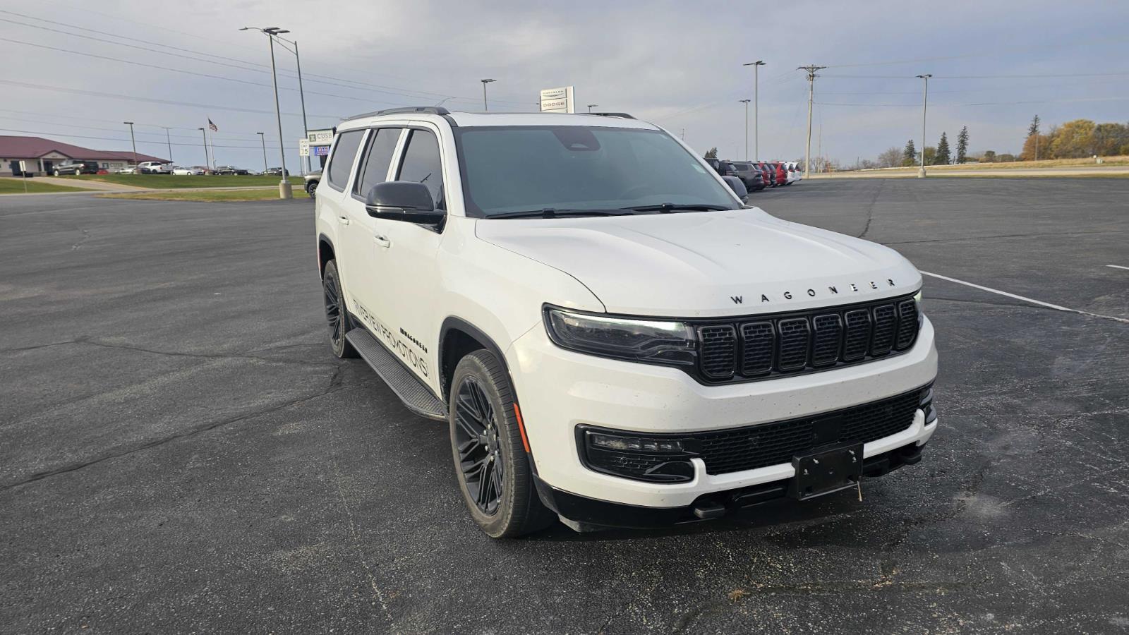 2024 Jeep Wagoneer L Series II Carbide photo 2