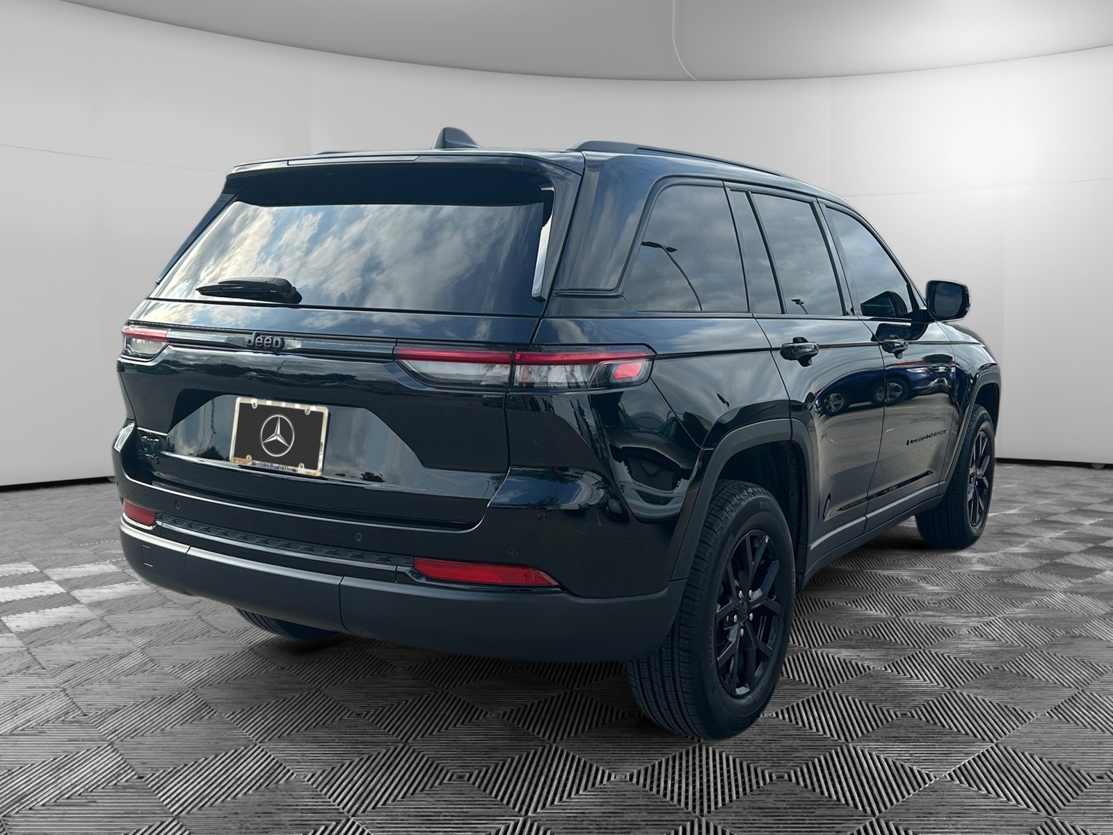 2024 Jeep Grand Cherokee Altitude X photo 4
