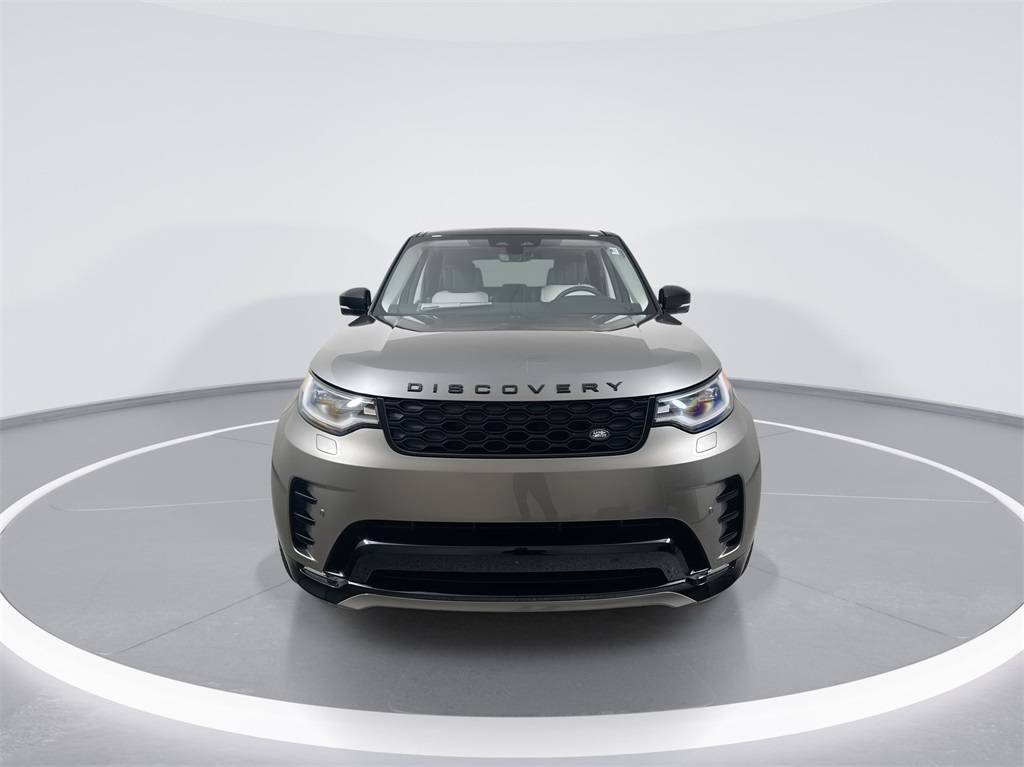 2025 Land Rover Discovery SE photo 2
