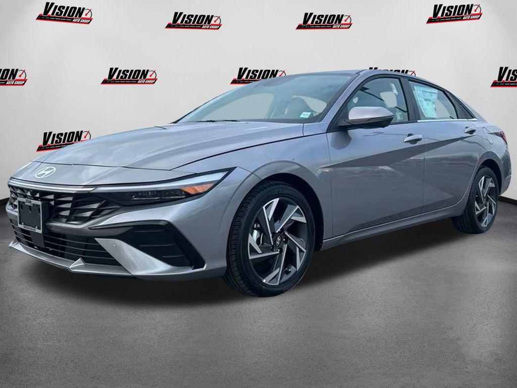 2024 Hyundai Elantra Limited's photo