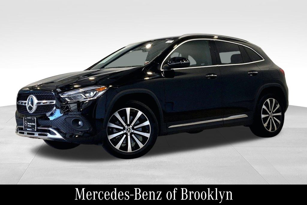 2023 Mercedes Benz GLA 250 4MATIC photo 2