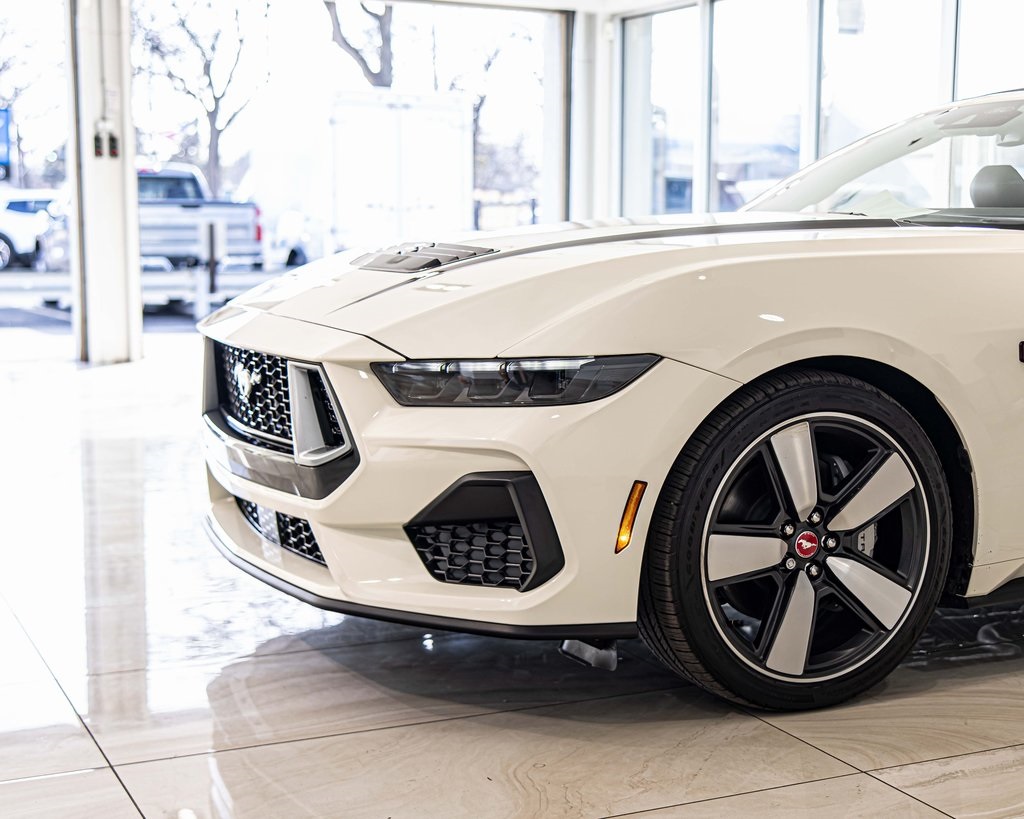 2025 FORD MUSTANG - Image 5