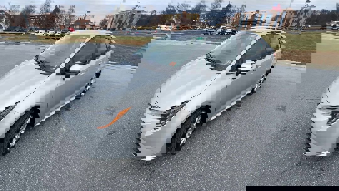 2024 Toyota Corolla LE photo 4