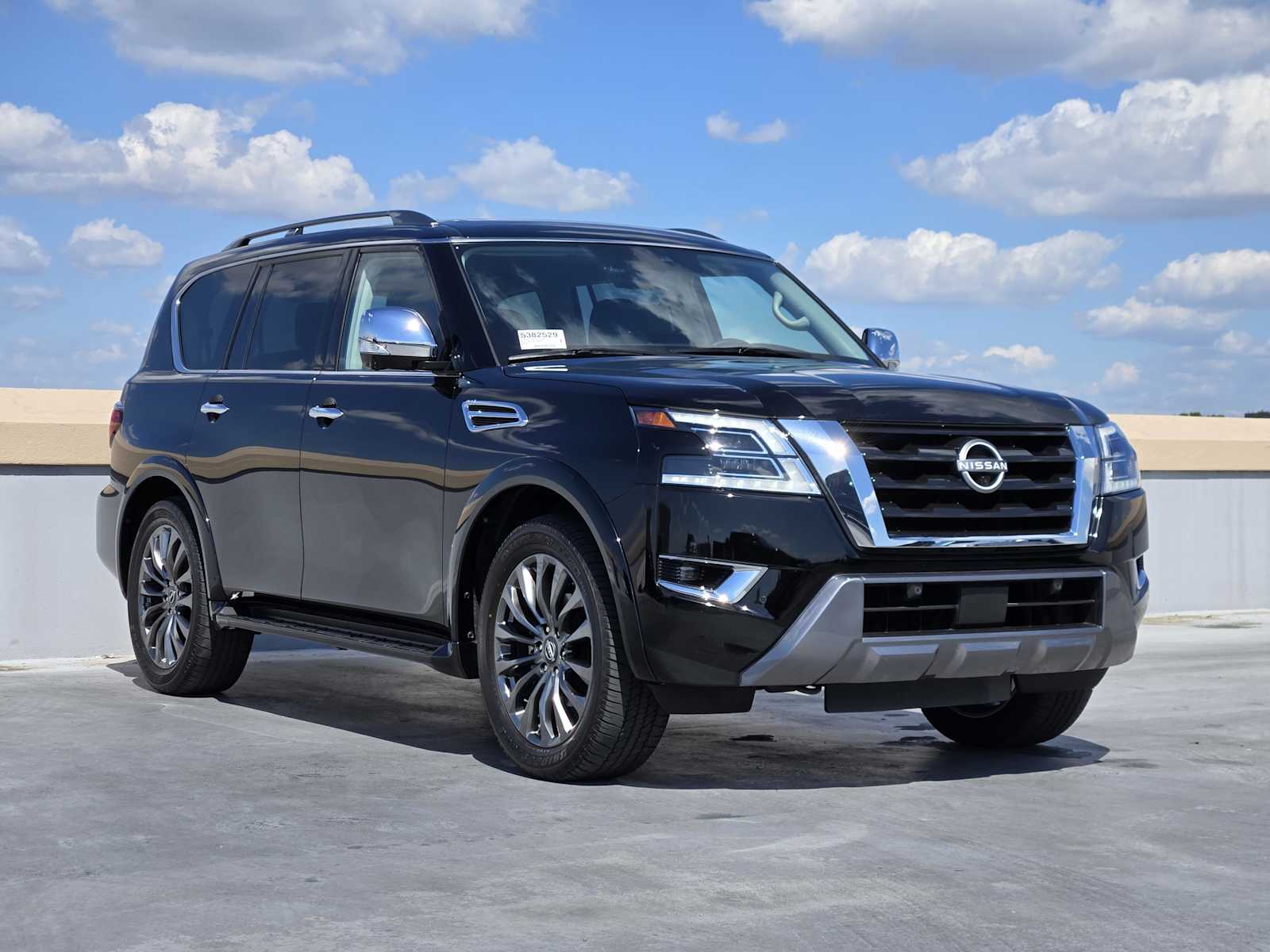 2024 Nissan Armada Platinum photo 3