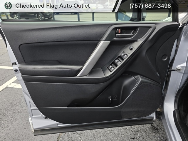 2016 Subaru Forester 2.5i Premium photo 19