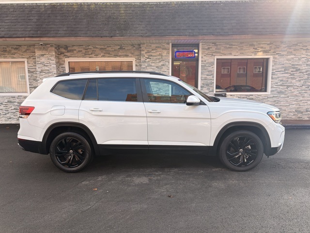 2022 Volkswagen Atlas V6 SE Technology photo 3