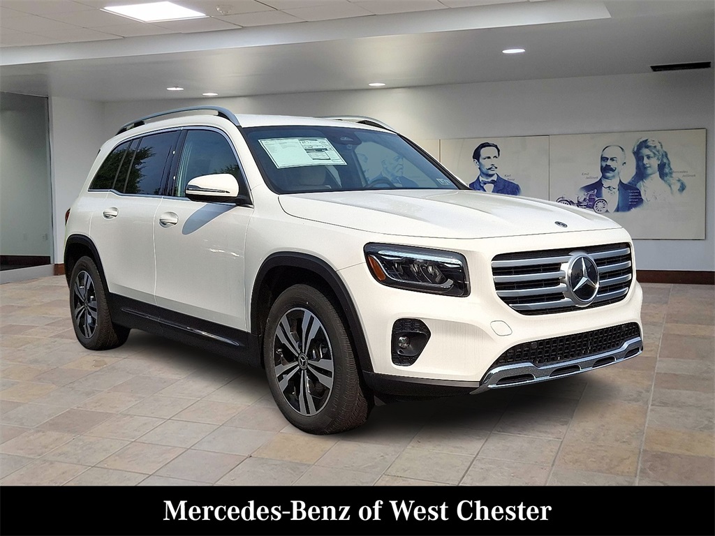 2025 Mercedes-Benz GLB Base's photo