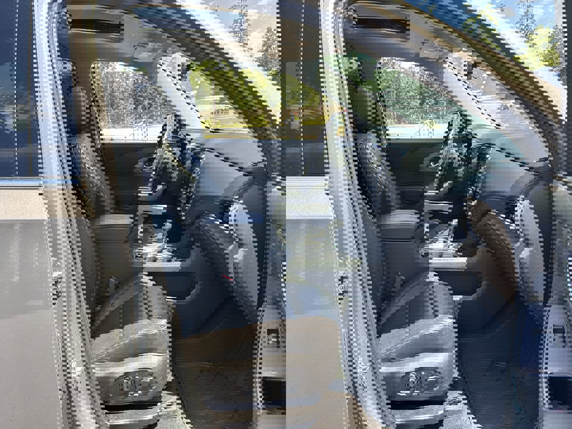 2018 Chevrolet Traverse Premier photo 30