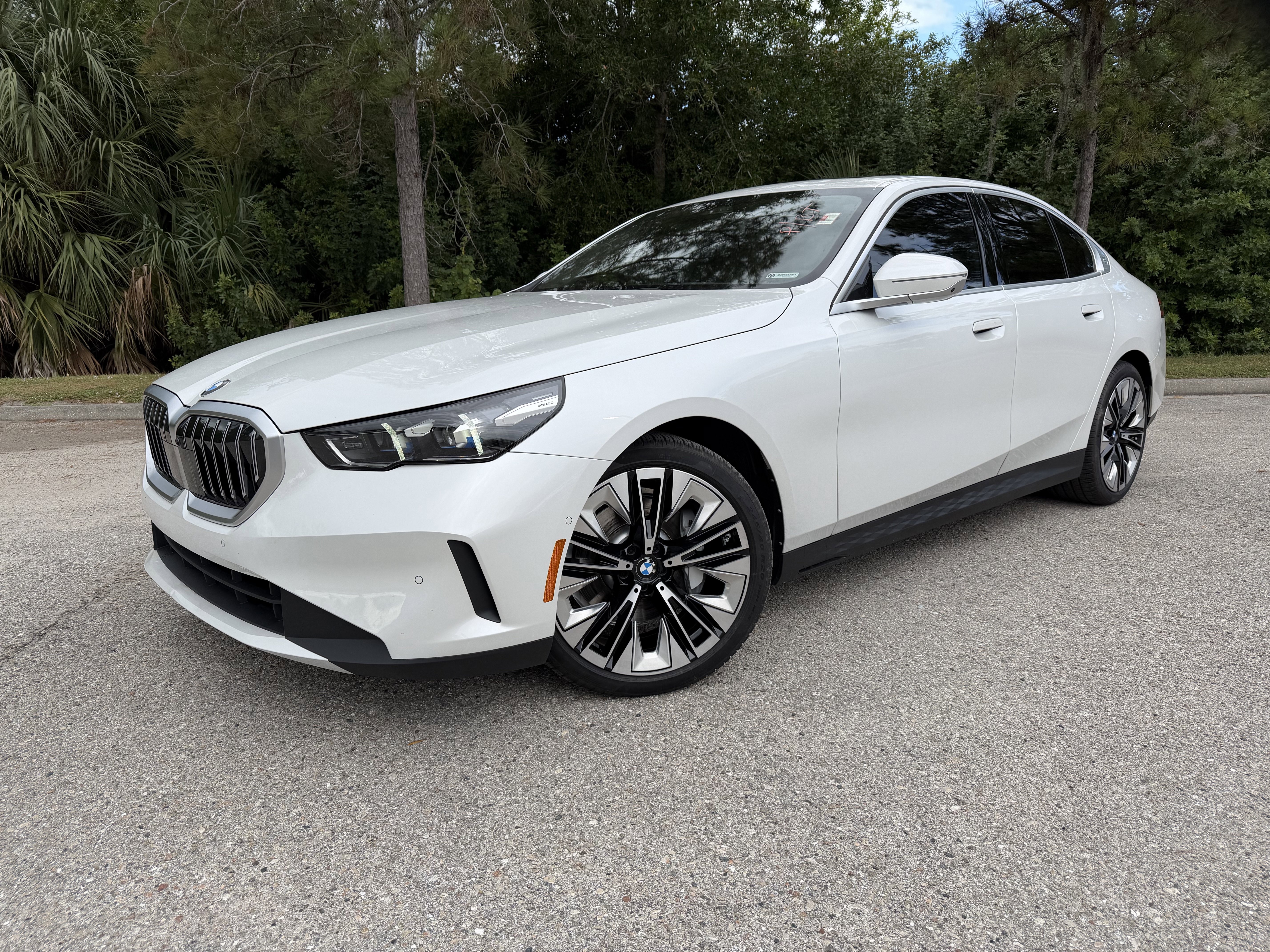 2026 BMW 5 Series 530i's photo