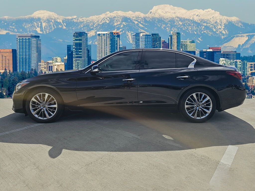 2023 Infiniti Q50 LUXE photo 4