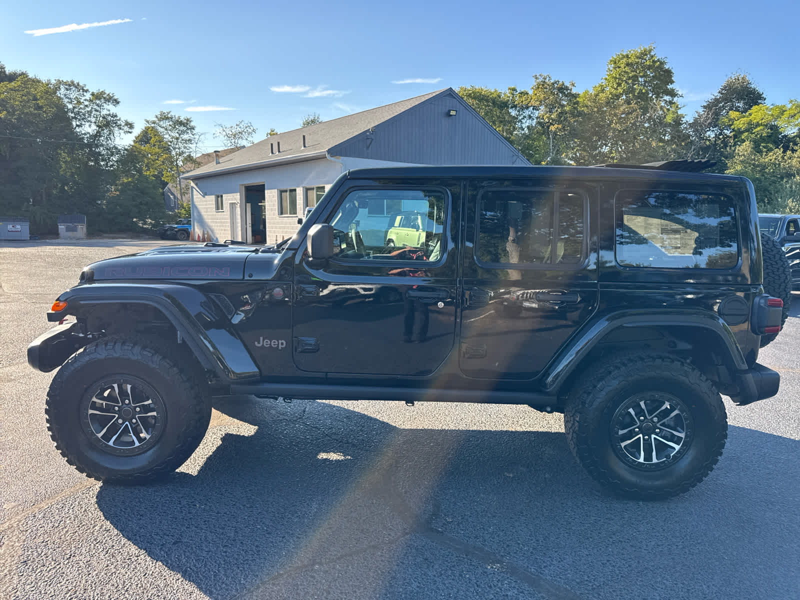 2025 Jeep Wrangler Rubicon photo 5