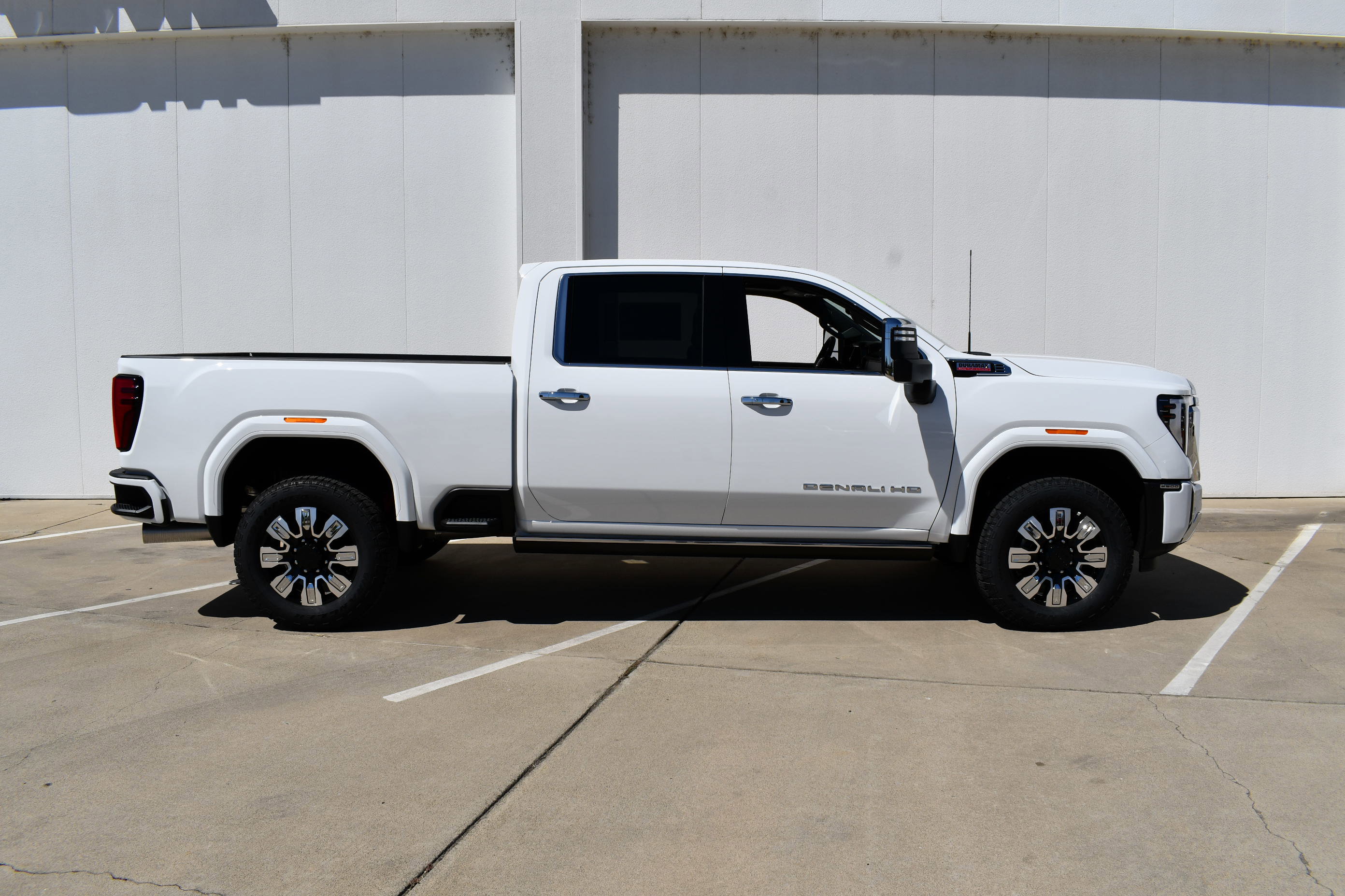 2025 Gmc Sierra 2500 HD Denali photo 5