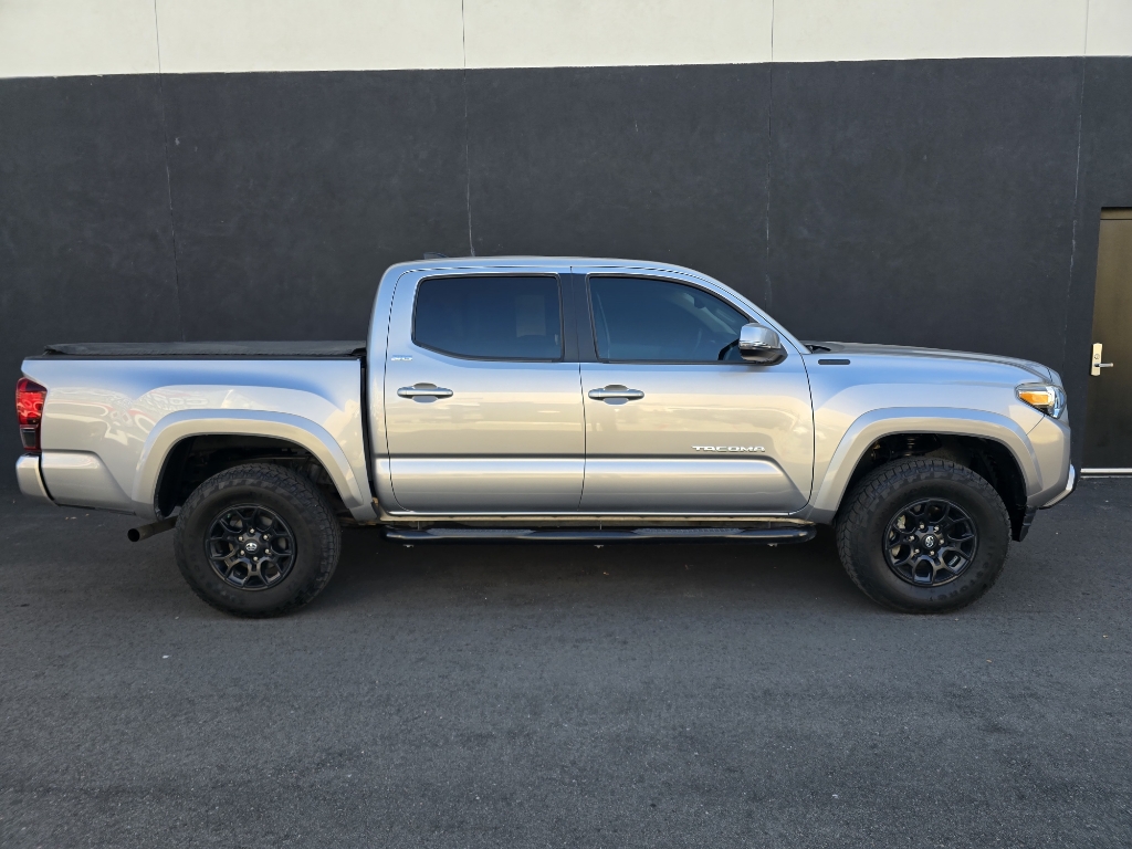2020 Toyota Tacoma SR5 photo 7