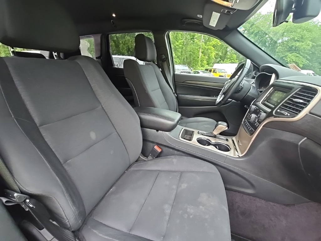 2017 Jeep Grand Cherokee Laredo photo 12
