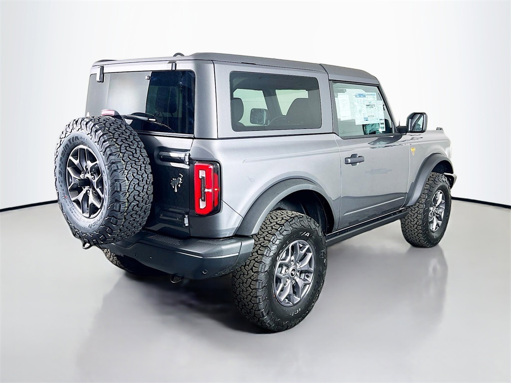 2025 Ford Bronco Badlands photo 14
