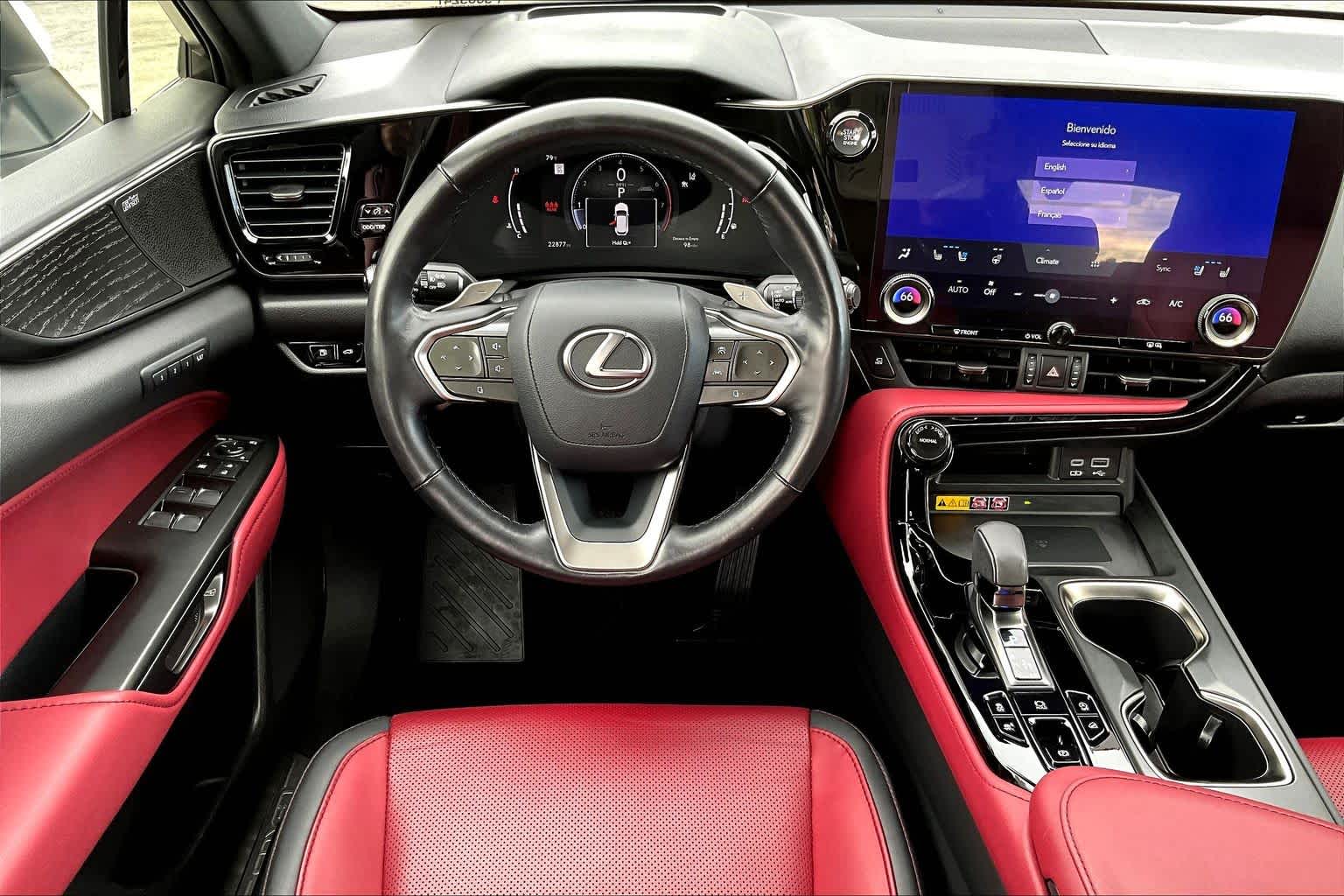 2023 Lexus NX Luxury photo 4