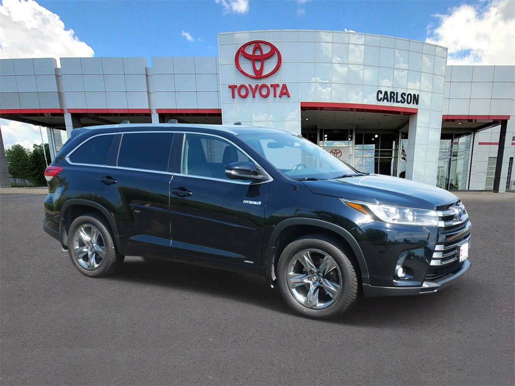 Used 2017 Toyota Highlander Limited Platinum with VIN 5TDDGRFH4HS021649 for sale in Minneapolis, Minnesota