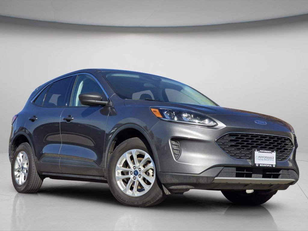 2022 Ford Escape SE photo 2