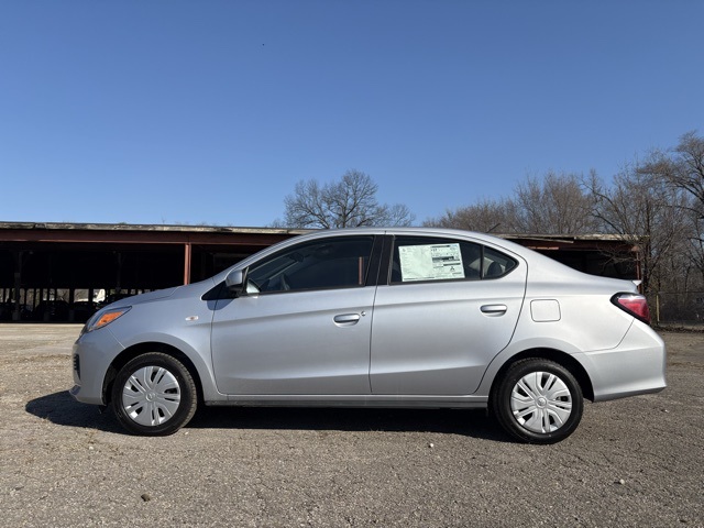 2024 Mitsubishi Mirage G4 ES photo 4