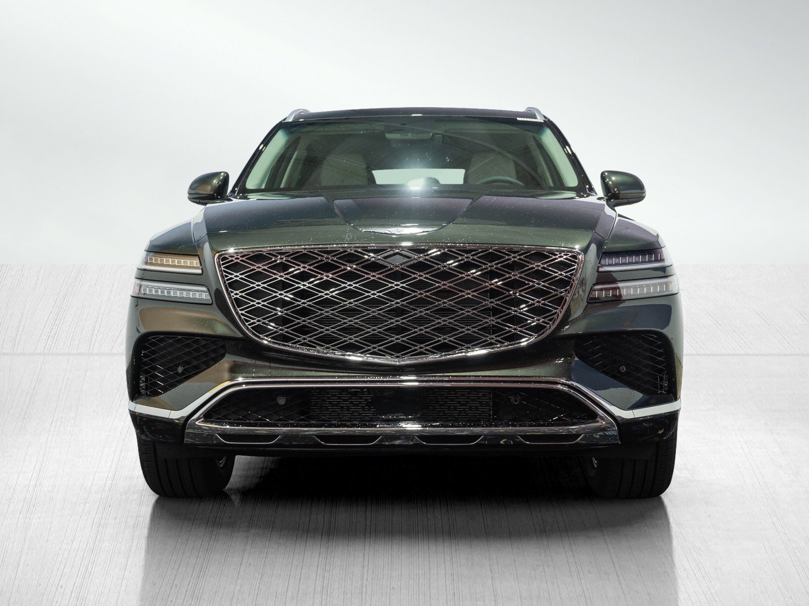 2025 Genesis GV80 2.5T Standard AWD photo 2