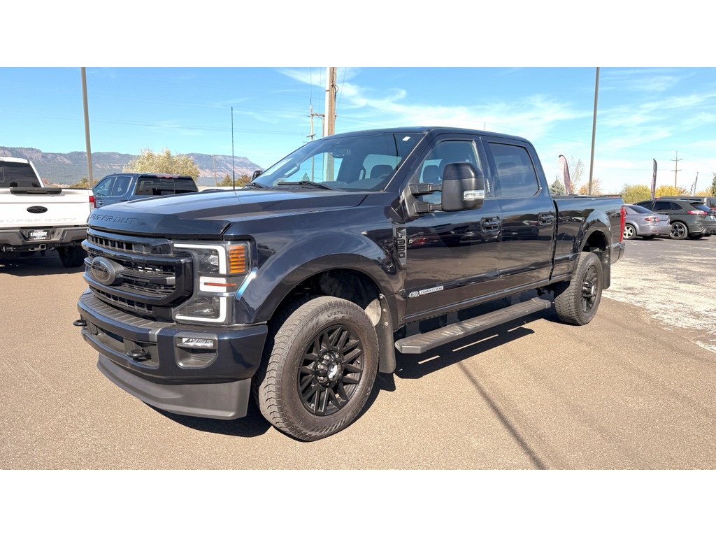 2022 Ford F-350 Lariat photo 4