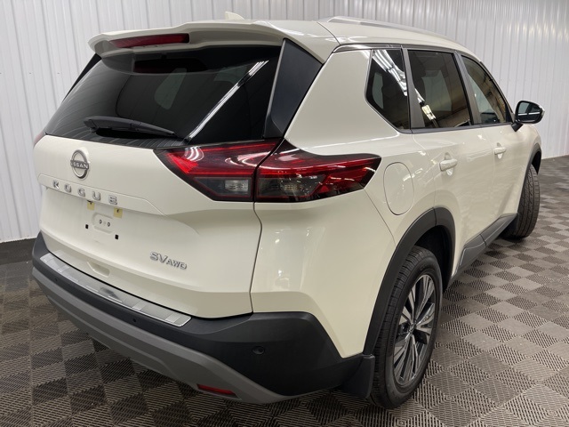 2022 Nissan Rogue SV photo 4