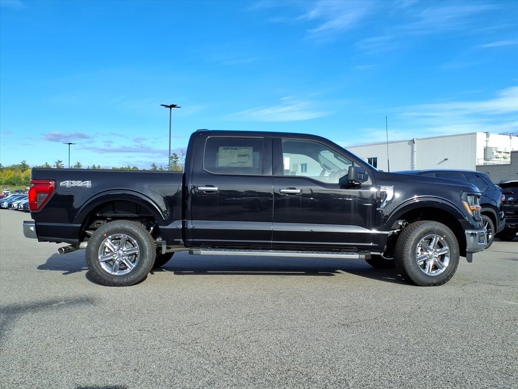 2024 Ford F-150 XLT photo 2