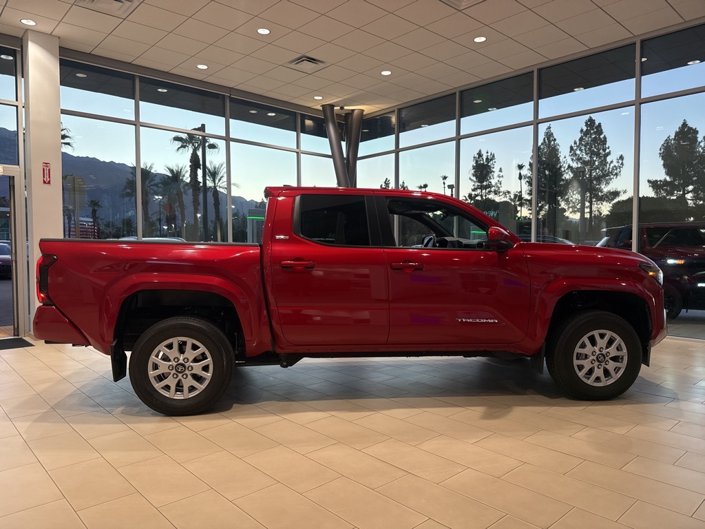2024 Toyota Tacoma SR5 photo 3