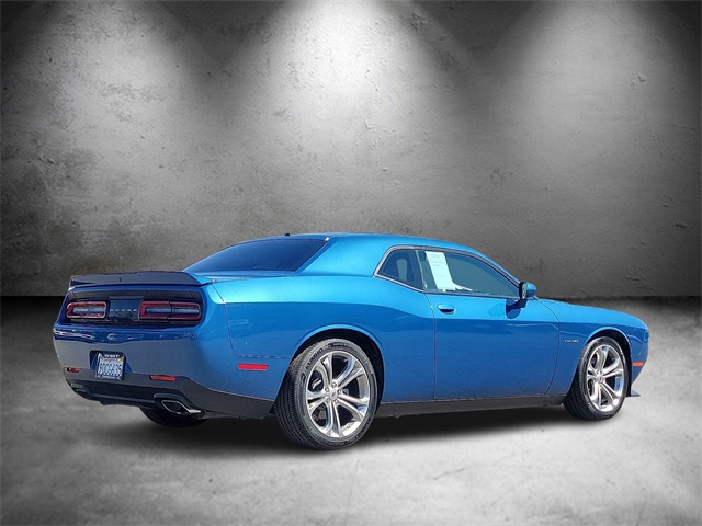 2022 Dodge Challenger R/T photo 4
