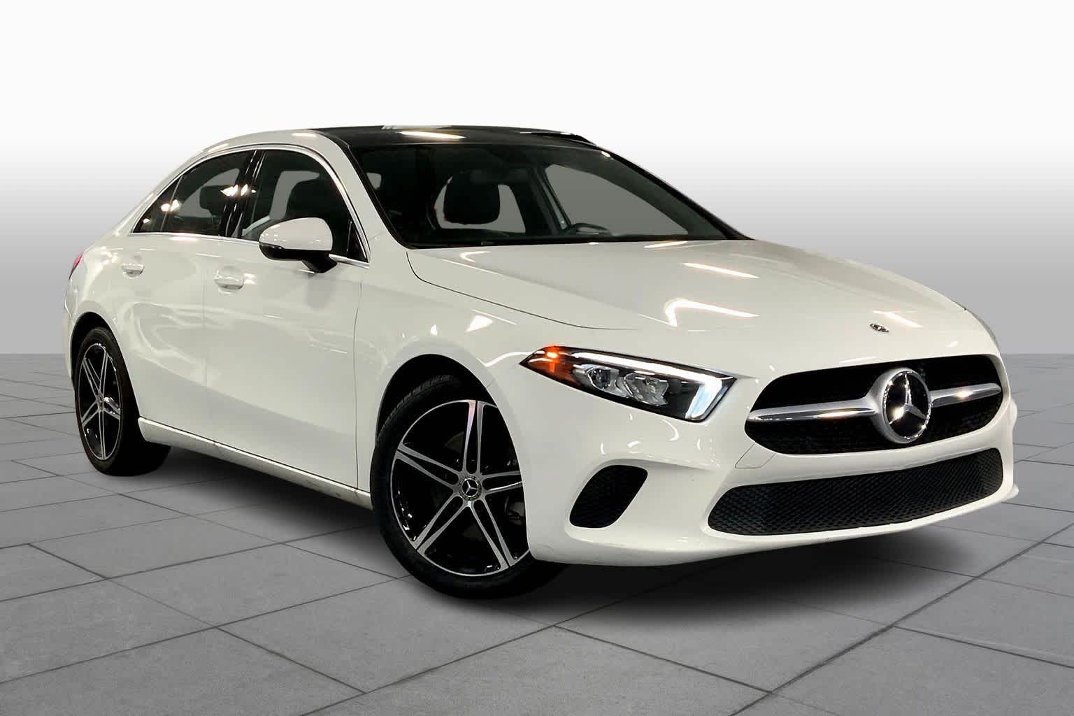 2022 Mercedes Benz A 220 photo 2