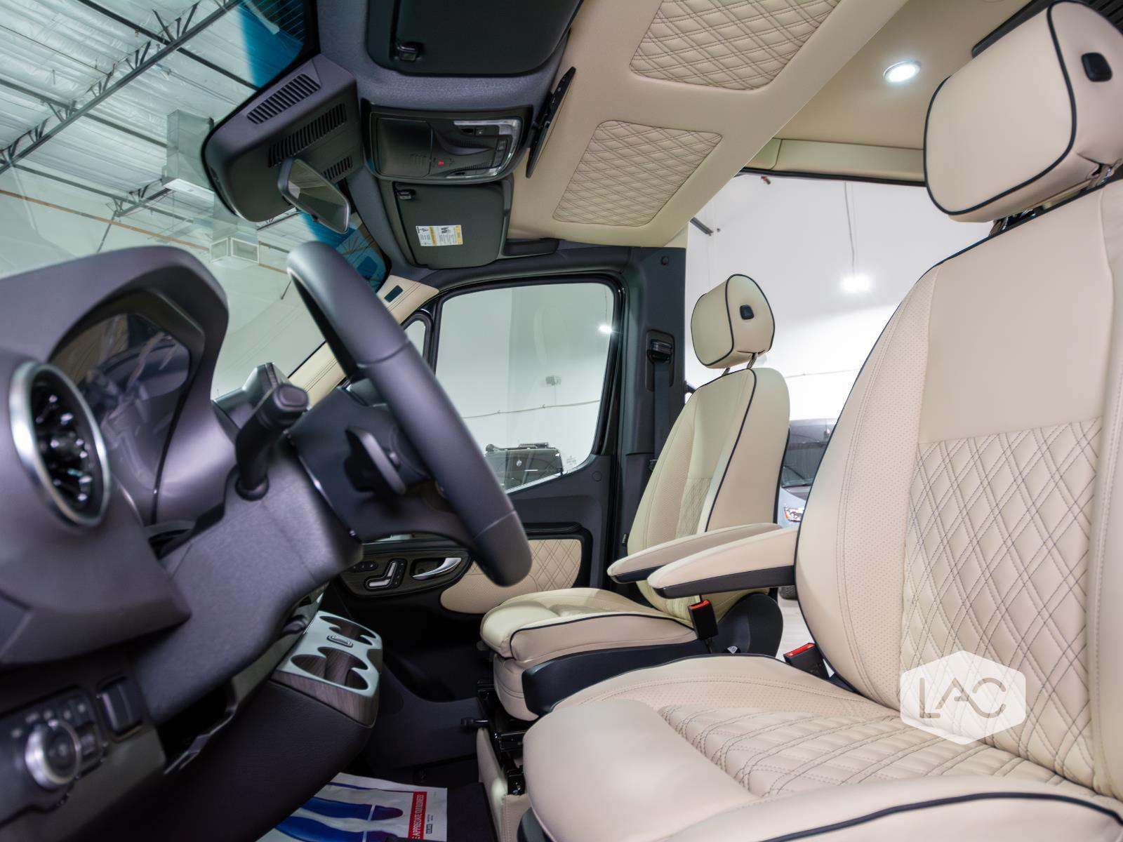 2024 Mercedes Benz Sprinter Cargo Van photo 9