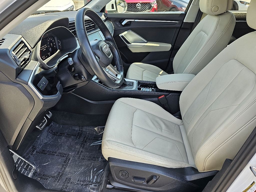 2020 Audi Q3 Premium Plus S line photo 21