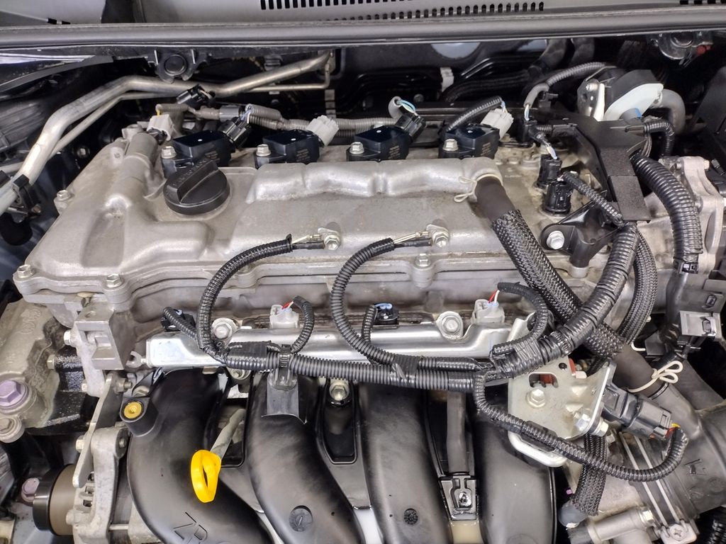 2021 Toyota Corolla LE photo 7